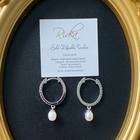 Rivka Friedman White Rhodium Cubic Zirconia Hoop Earrings with Pearl Charm - New - Picture 1 of 9